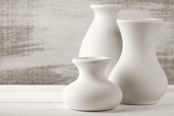 vasos de cerâmica na decoração de varandas rústicas